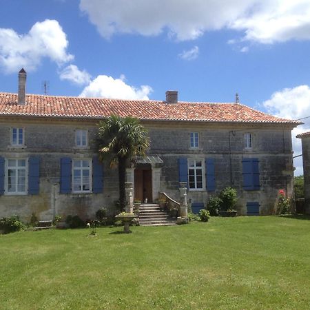 Le Moulin A Vent Bed & Breakfast Bertric-Burée Dış mekan fotoğraf